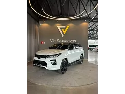 Toyota Hilux SW4