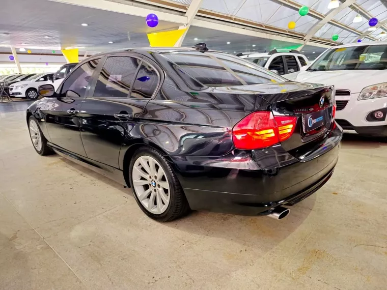 BMW 320i Preto 5