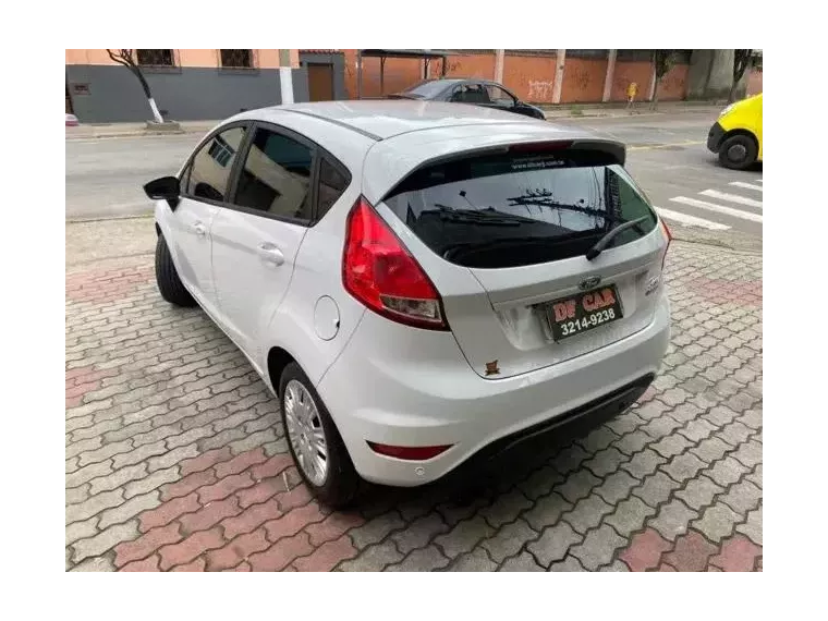 Ford Fiesta Branco 9