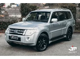 Mitsubishi Pajero Full