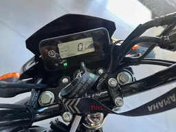 Yamaha YBR 125 Factor