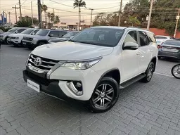 Hilux SW4