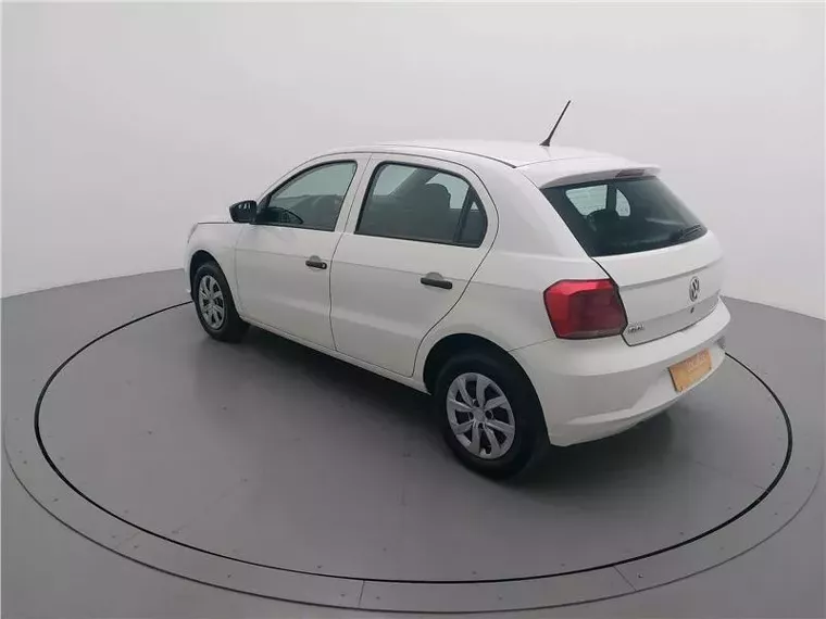 Volkswagen Gol Branco 17