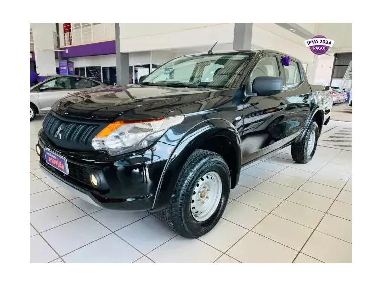 Mitsubishi L200 Preto 1