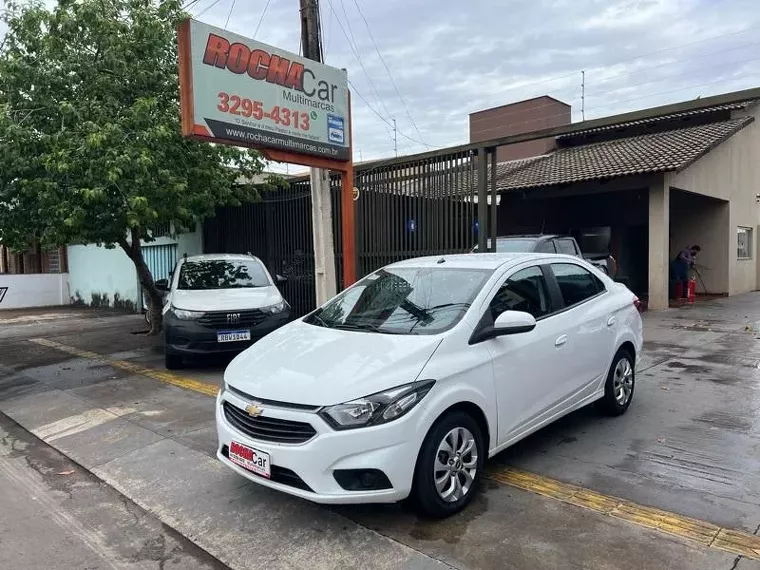 Chevrolet Prisma Branco 3