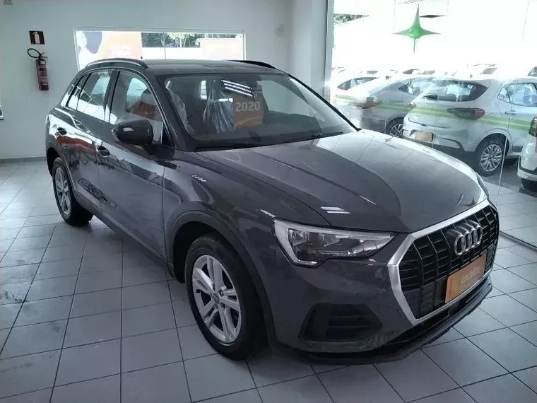 Audi Q3 Cinza 1