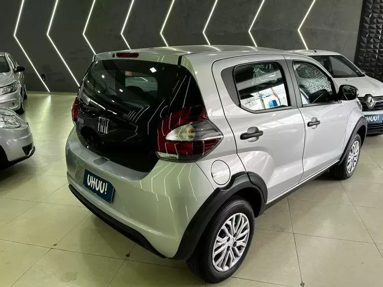 Fiat Mobi Prata 12