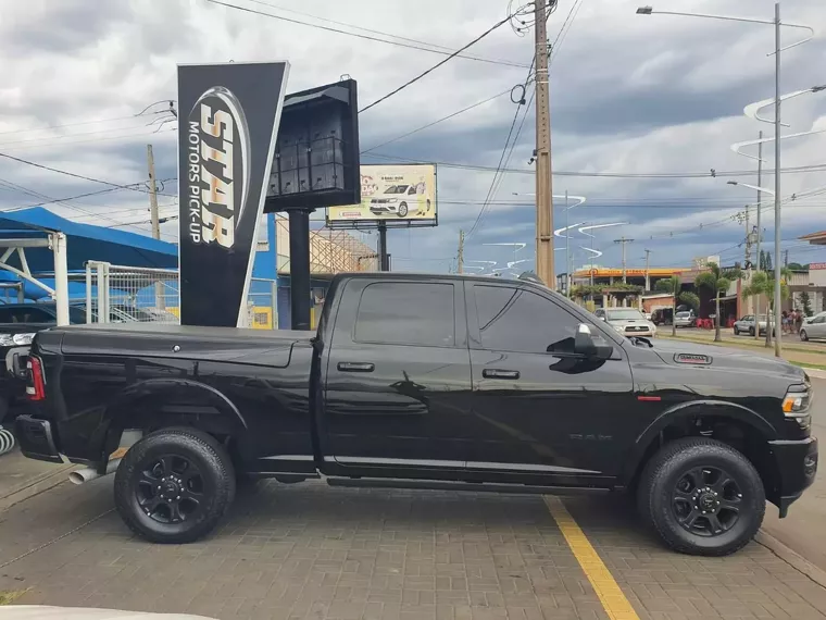 RAM 2500 Preto 1