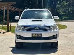 Toyota Hilux SW4