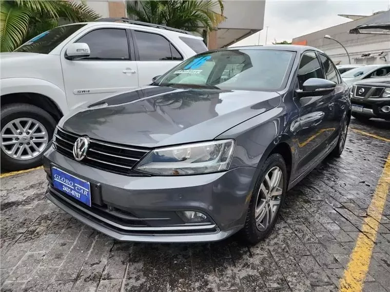 Volkswagen Jetta Cinza 5