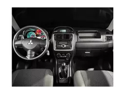 Mitsubishi Pajero TR4