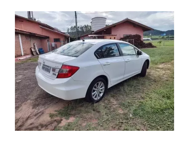 Honda Civic Branco 4