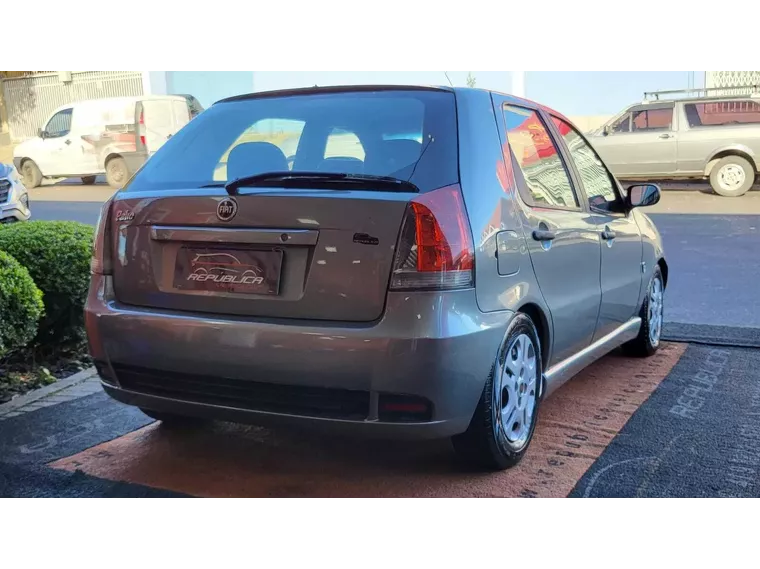 Fiat Palio Cinza 10