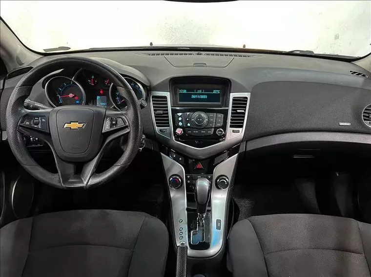 Chevrolet Cruze Preto 5