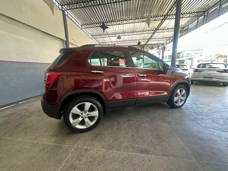 Chevrolet Tracker Vermelho 9