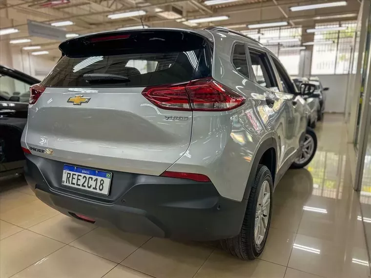 Chevrolet Tracker Prata 2