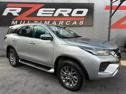 Toyota Hilux SW4