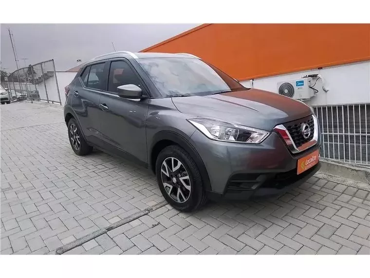 Nissan Kicks Cinza 8