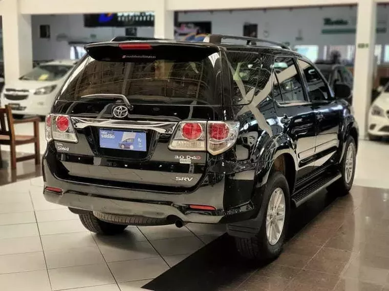 Toyota Hilux SW4 Preto 16