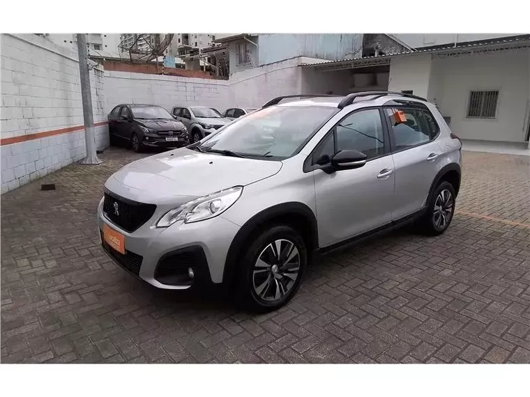 Peugeot 2008 Cinza 7