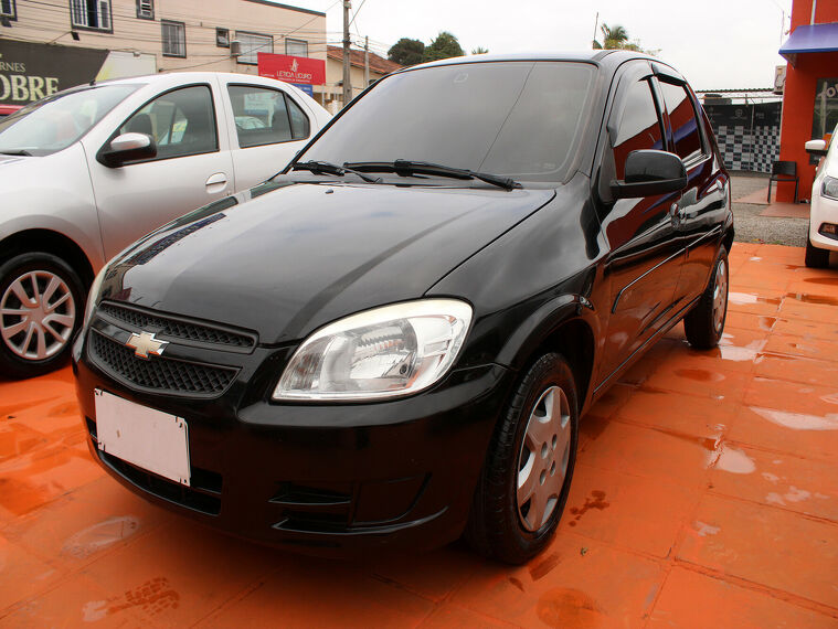 Chevrolet Celta Preto 1