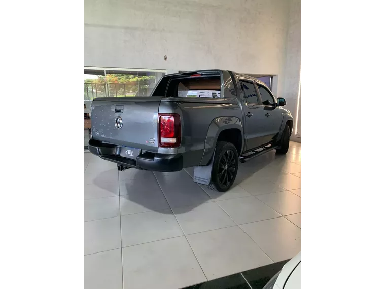 Volkswagen Amarok Cinza 12