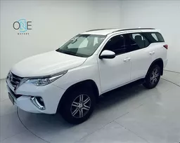Toyota Hilux SW4