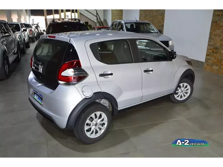 Fiat Mobi Prata 16