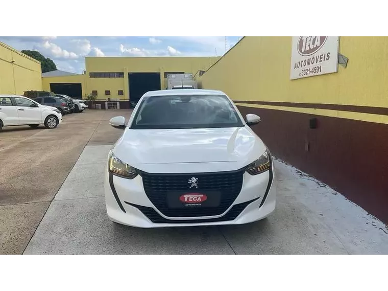 Peugeot 208 Branco 6