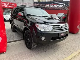 Toyota Hilux SW4