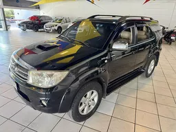 Toyota Hilux SW4