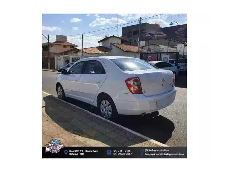 Chevrolet Cobalt Branco 2