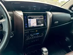 Toyota Hilux SW4