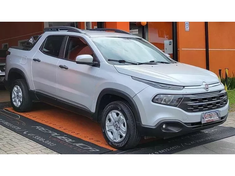 Fiat Toro Prata 12