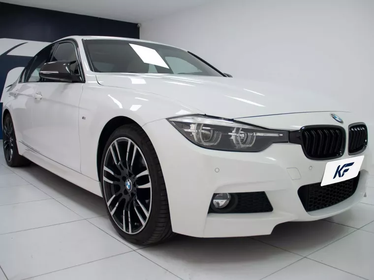 BMW 320i Branco 4