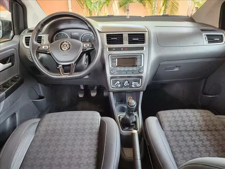 Volkswagen Fox Cinza 7