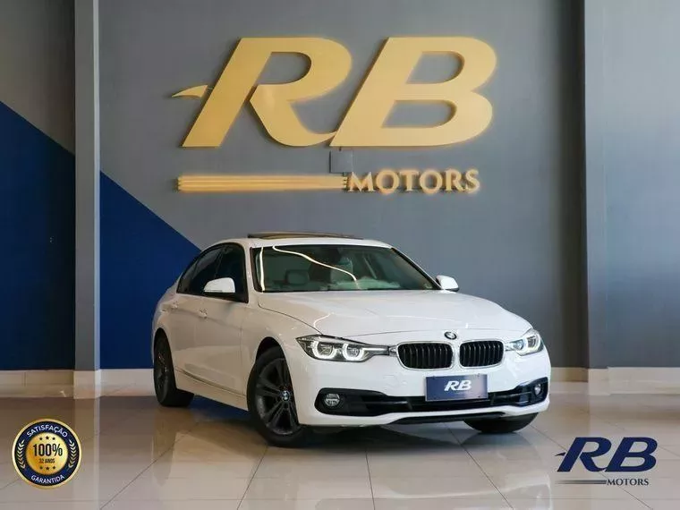 BMW 320i Branco 15