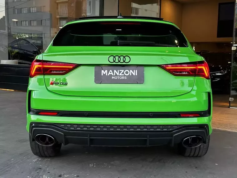 Audi RS Q3 Verde 13