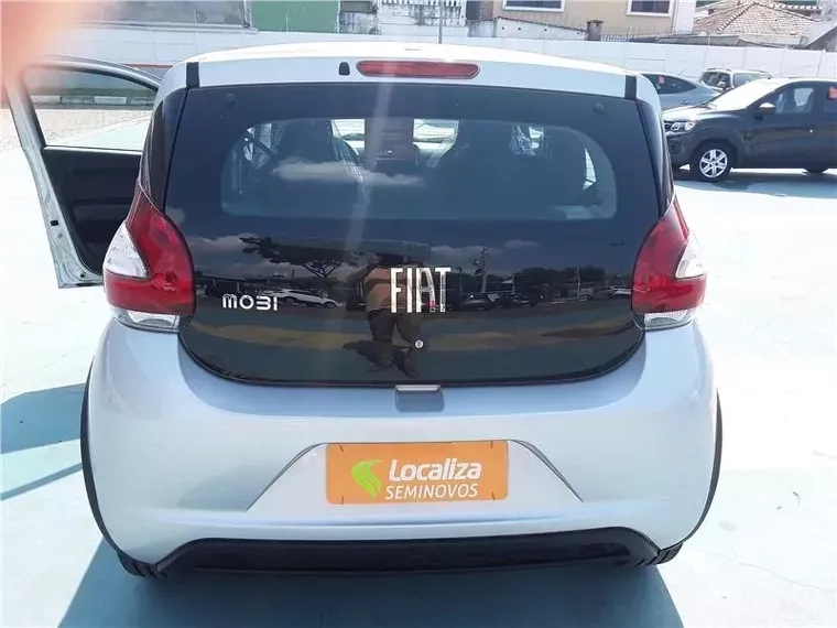 Fiat Mobi Prata 7