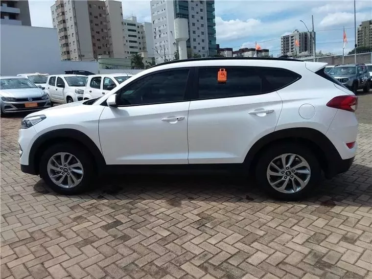 Hyundai Tucson Branco 4