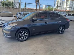Nissan Versa