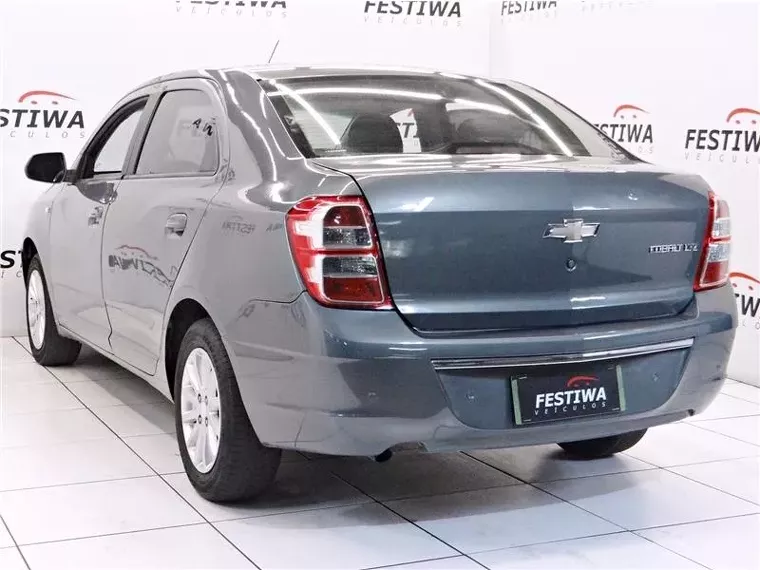 Chevrolet Cobalt Cinza 10