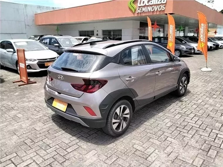 Hyundai HB20X Prata 8