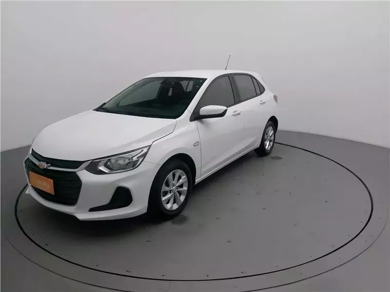 Chevrolet Onix Branco 20