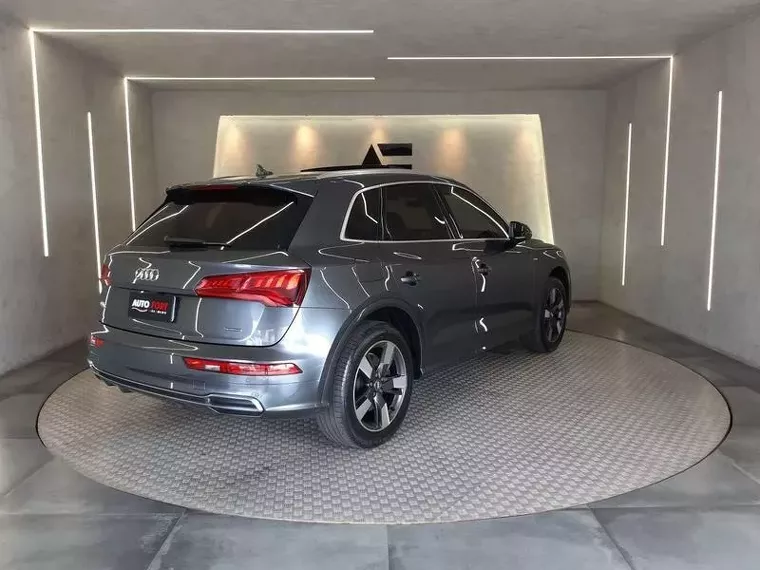 Audi Q5 Cinza 1