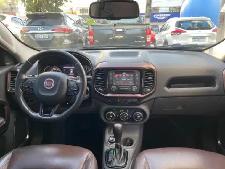 Fiat Toro Marrom 6