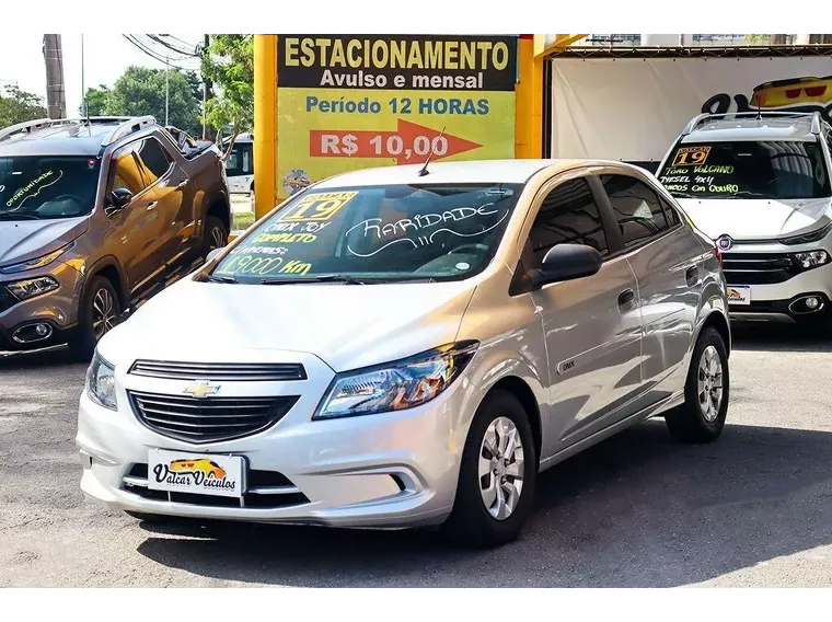 Chevrolet Onix Prata 8