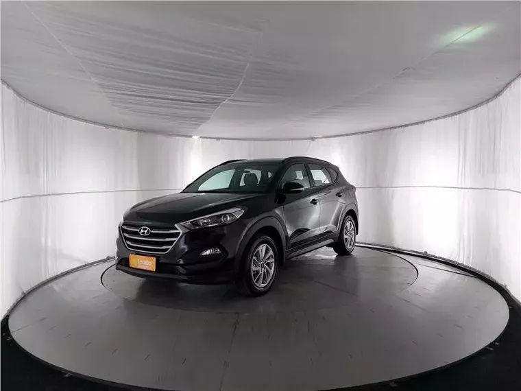 Hyundai Tucson Preto 17