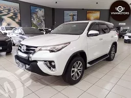 Toyota Hilux SW4