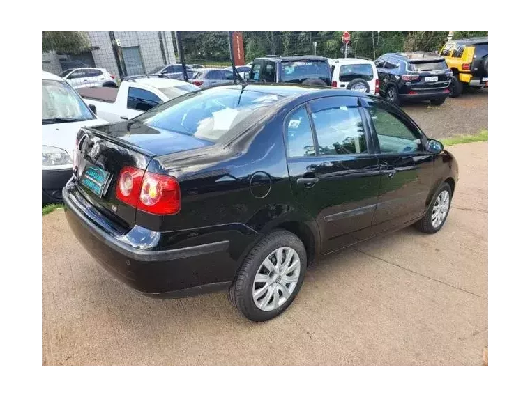 Volkswagen Polo Sedan Preto 5